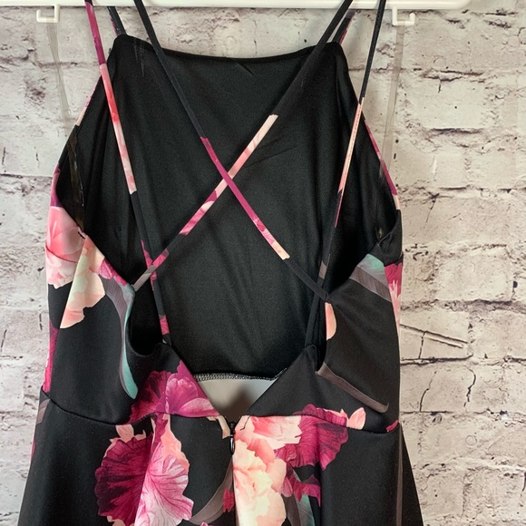 Chelsea Black Floral Mini Skater Dress - Picture 7 of 11